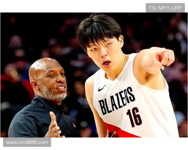 媒体人分析瀚森表现松弛带来机会增加但体能不足影响防守效率下降